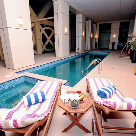 Grand Mercure Hotel Dubai Eksteriør bilde