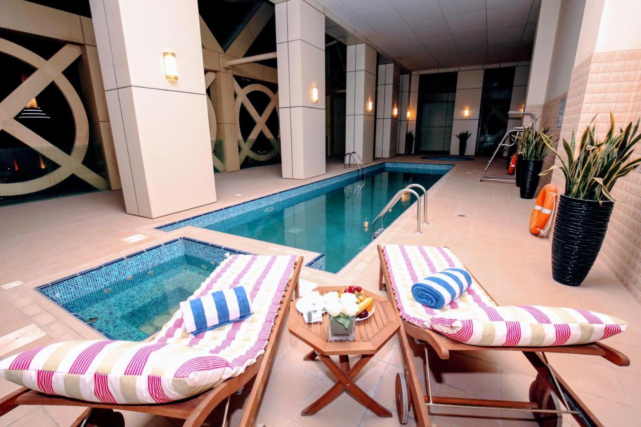 Grand Mercure Hotel Dubai Eksteriør bilde